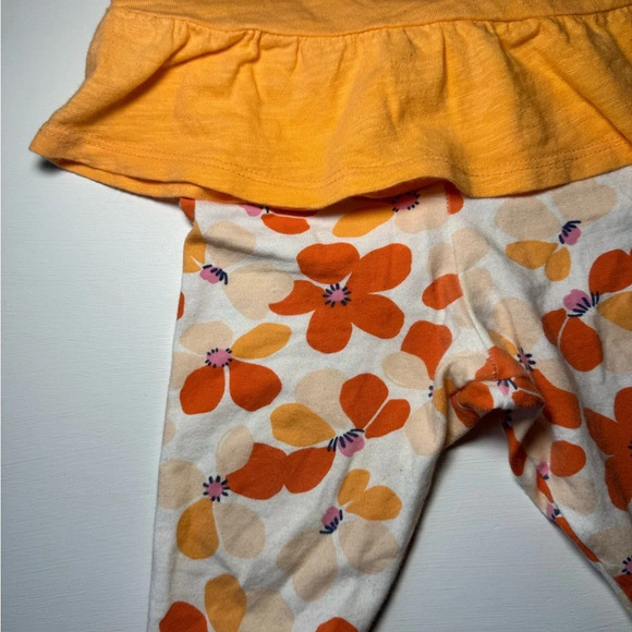 Baby Girl Orange Blouse and Floral Pants Set 12 months - Picture 4 of 6